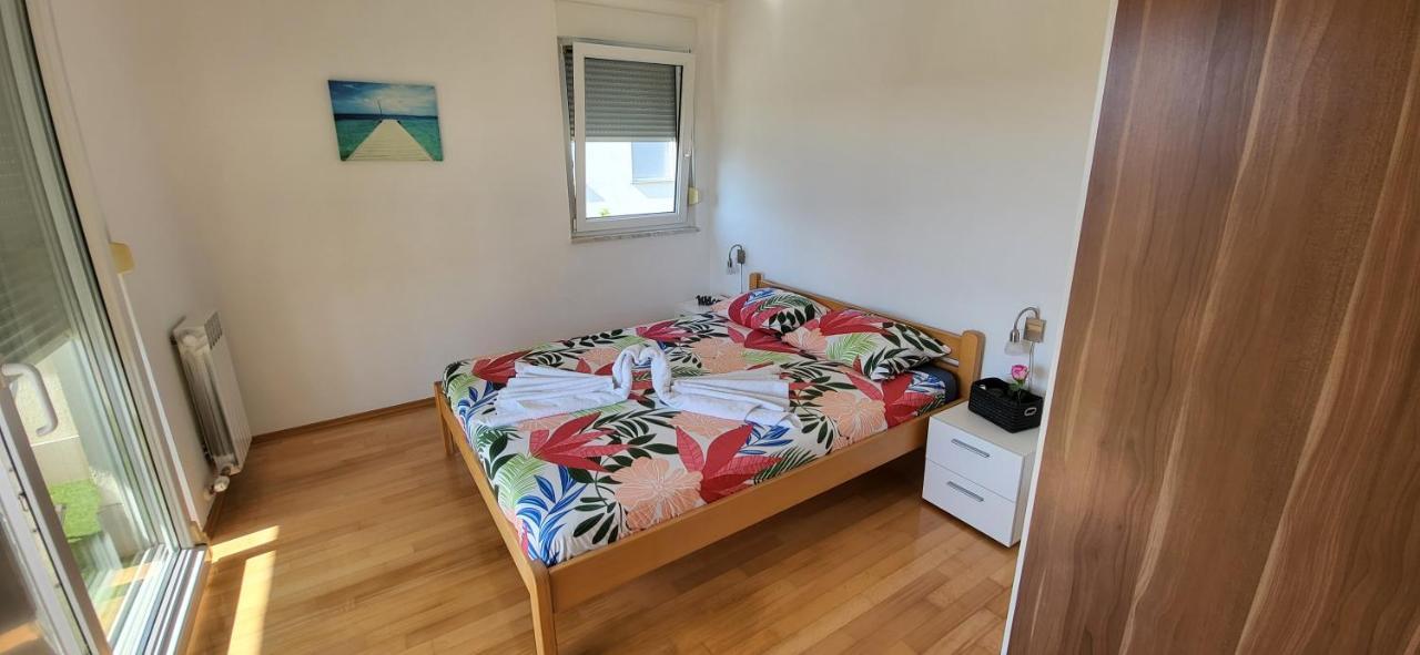 Apartment Summer Dream Punat Eksteriør billede